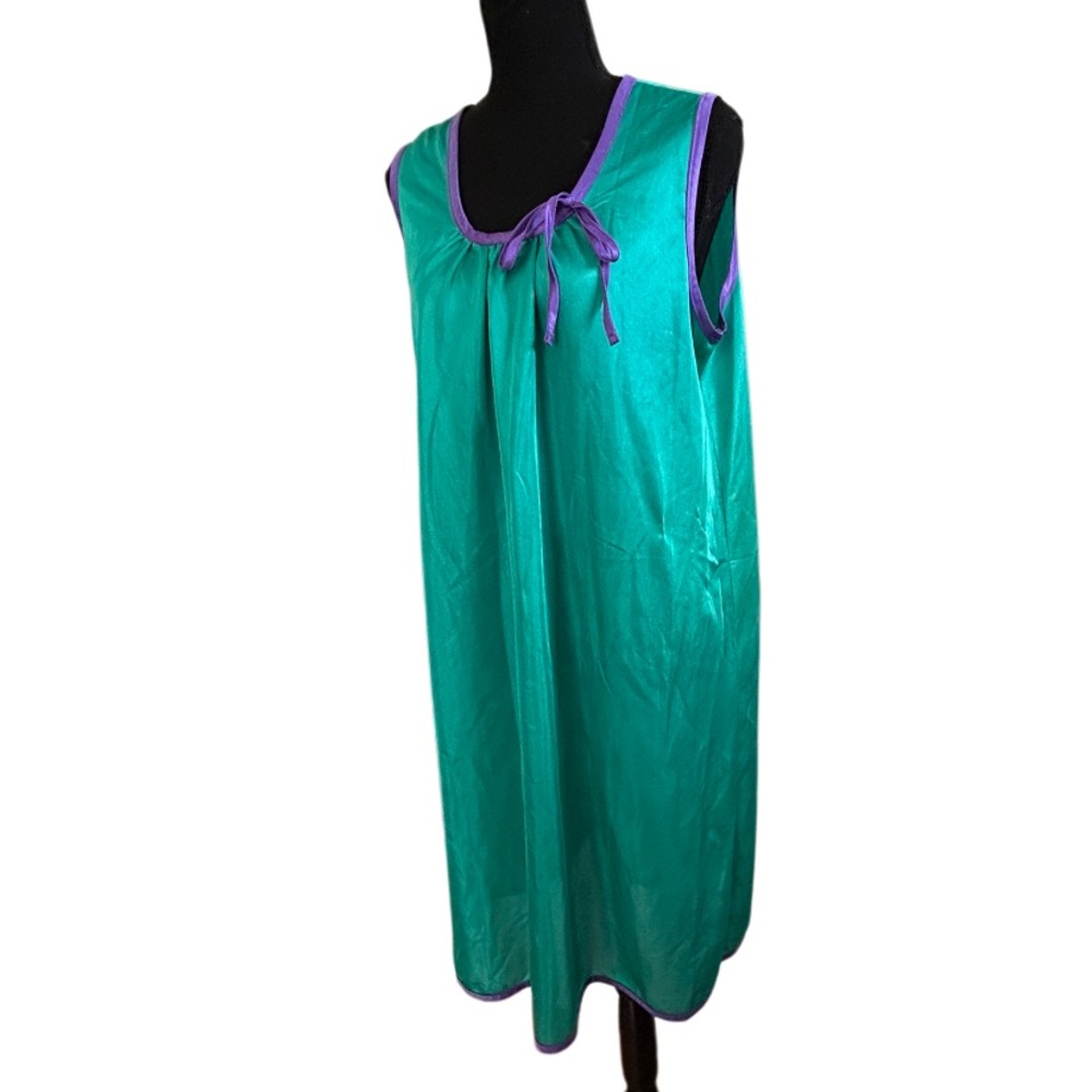 💚💜 2 VINTAGE ANTHONY RICHARDS NIGHTGOWNS! GORGEOUS COLORS! RARE!! - Picture 5 of 16
